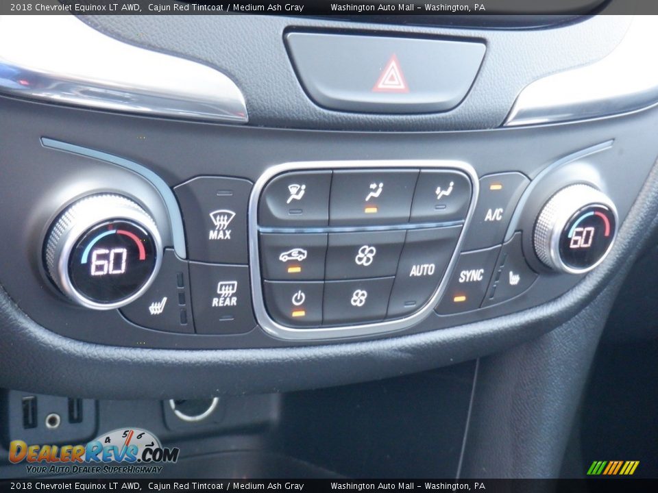 Controls of 2018 Chevrolet Equinox LT AWD Photo #22