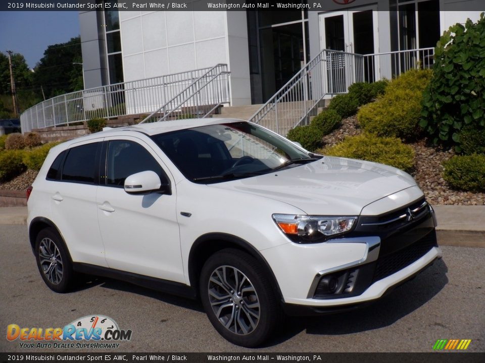 Front 3/4 View of 2019 Mitsubishi Outlander Sport ES AWC Photo #1