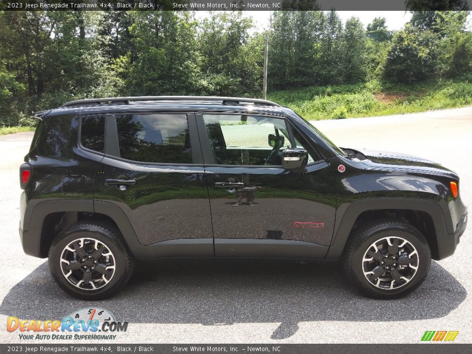 Black 2023 Jeep Renegade Trailhawk 4x4 Photo #5