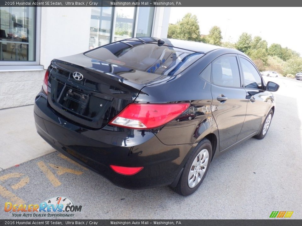 2016 Hyundai Accent SE Sedan Ultra Black / Gray Photo #9