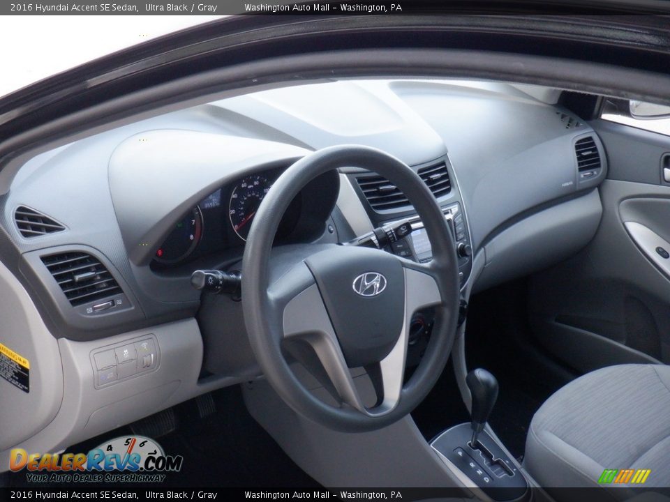 Gray Interior - 2016 Hyundai Accent SE Sedan Photo #10