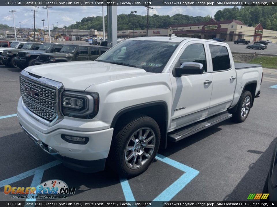 Front 3/4 View of 2017 GMC Sierra 1500 Denali Crew Cab 4WD Photo #1