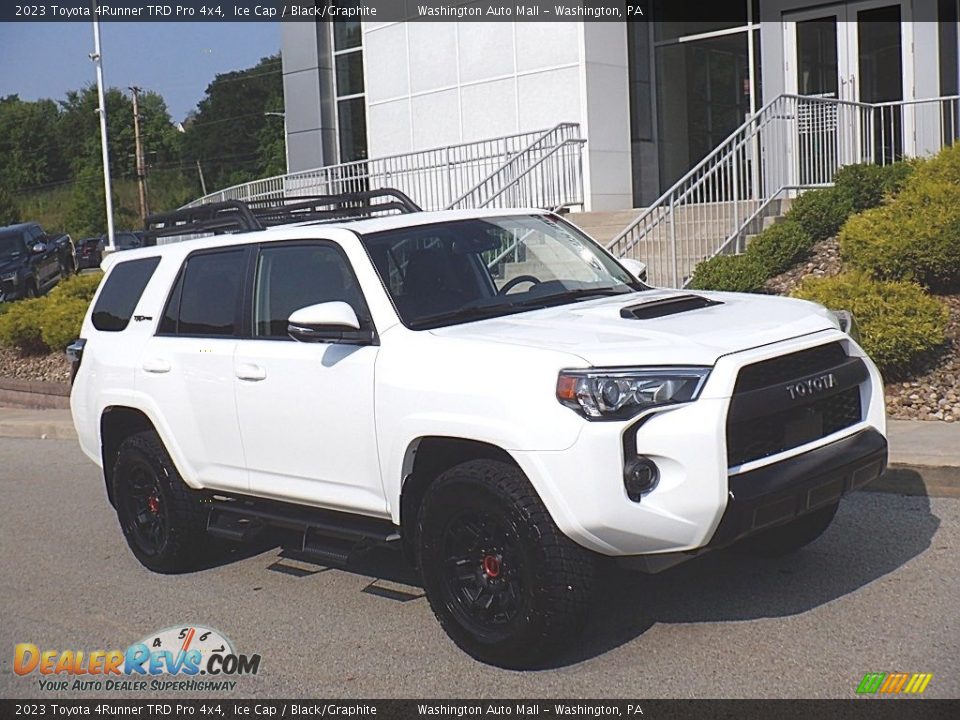 Front 3/4 View of 2023 Toyota 4Runner TRD Pro 4x4 Photo #1