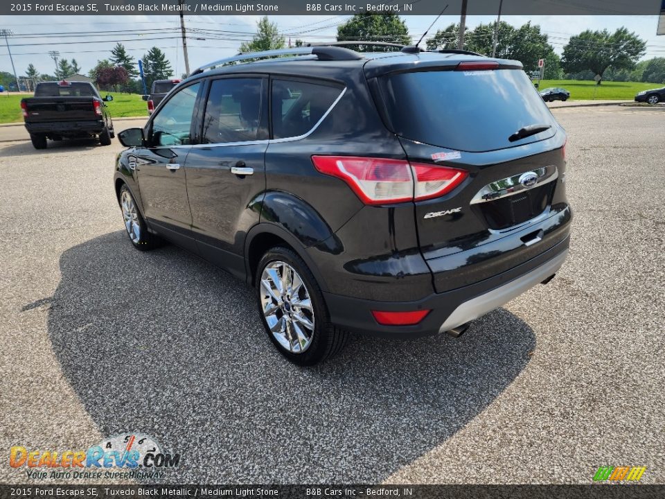 2015 Ford Escape SE Tuxedo Black Metallic / Medium Light Stone Photo #2