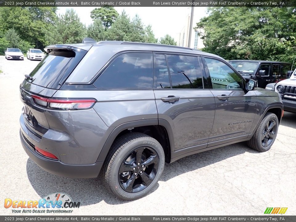 2023 Jeep Grand Cherokee Altitude 4x4 Baltic Gray Metallic / Global Black Photo #5