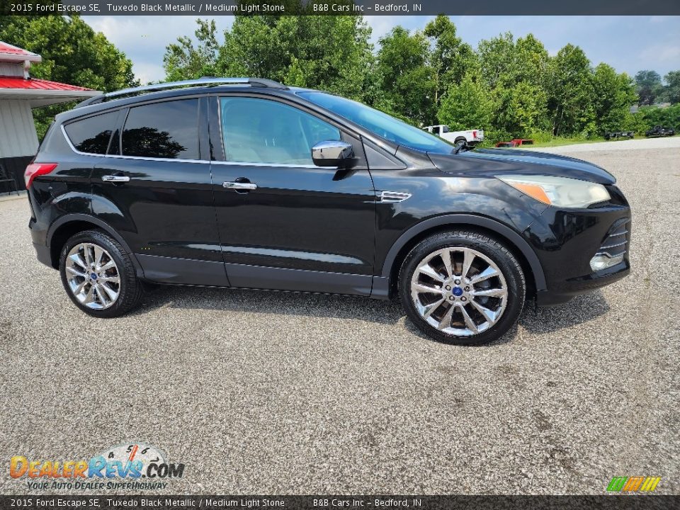 2015 Ford Escape SE Tuxedo Black Metallic / Medium Light Stone Photo #6