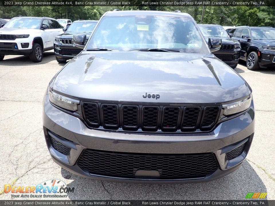 2023 Jeep Grand Cherokee Altitude 4x4 Baltic Gray Metallic / Global Black Photo #8