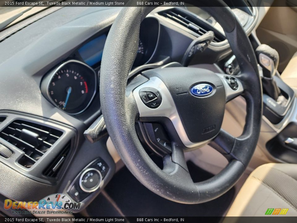 2015 Ford Escape SE Tuxedo Black Metallic / Medium Light Stone Photo #10