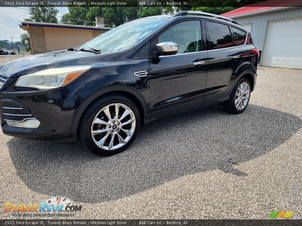 2015 Ford Escape SE Tuxedo Black Metallic / Medium Light Stone Photo #23