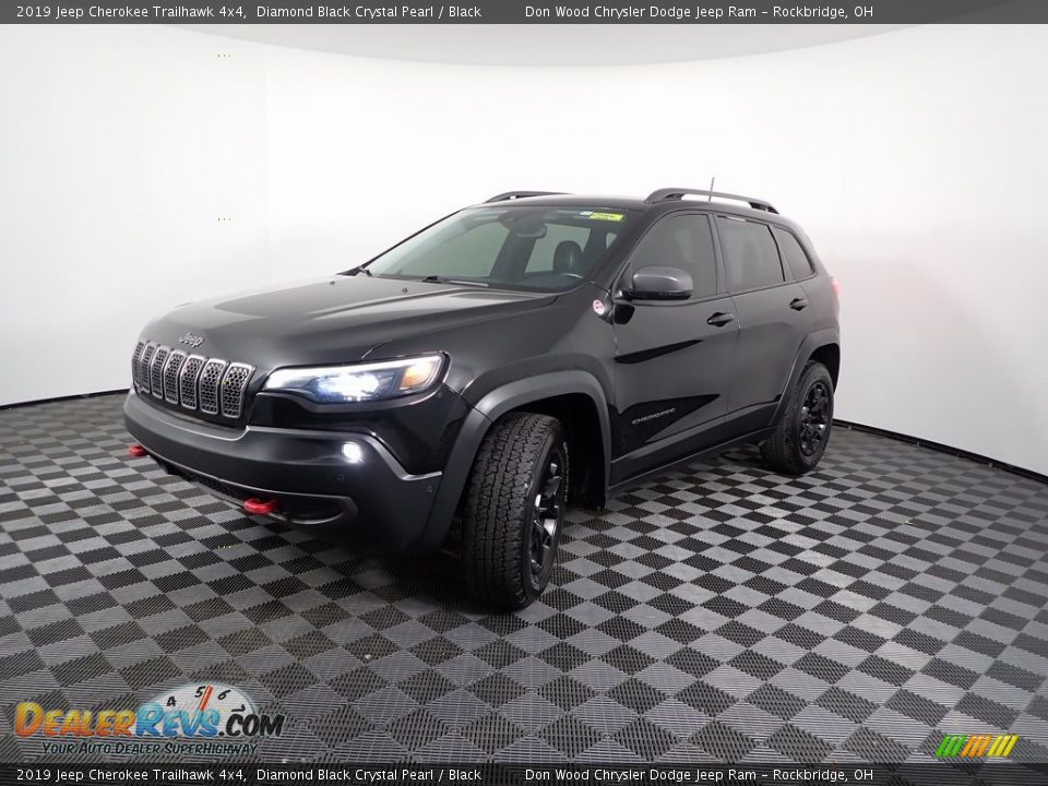 2019 Jeep Cherokee Trailhawk 4x4 Diamond Black Crystal Pearl / Black Photo #6