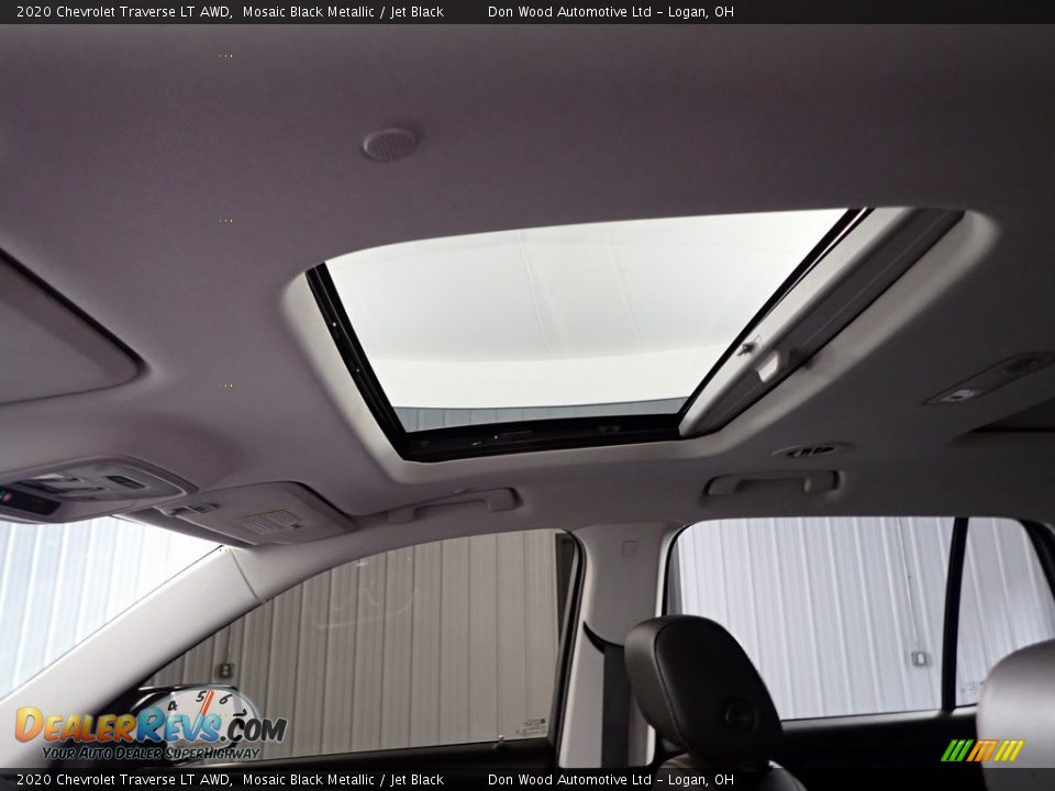 2020 Chevrolet Traverse LT AWD Mosaic Black Metallic / Jet Black Photo #3