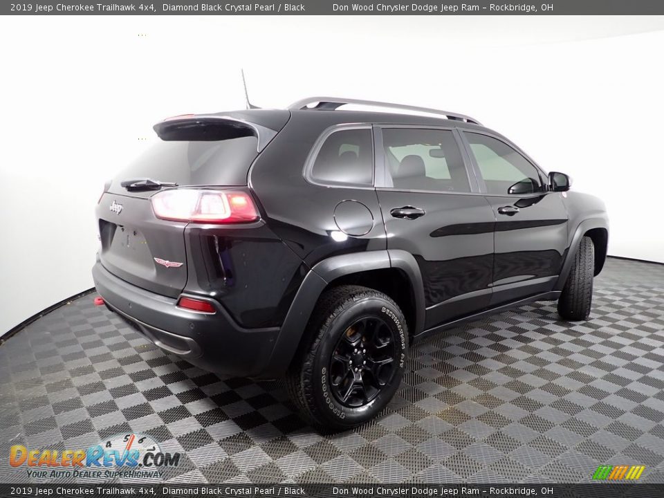 2019 Jeep Cherokee Trailhawk 4x4 Diamond Black Crystal Pearl / Black Photo #11