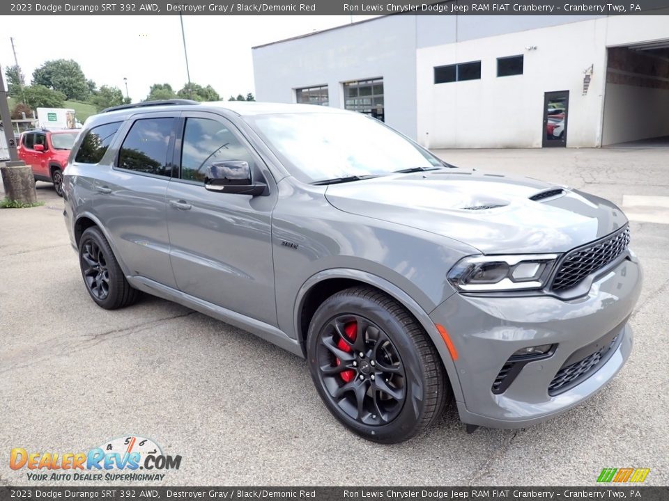 Front 3/4 View of 2023 Dodge Durango SRT 392 AWD Photo #7