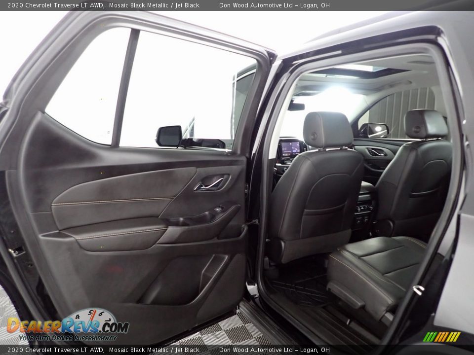 2020 Chevrolet Traverse LT AWD Mosaic Black Metallic / Jet Black Photo #27