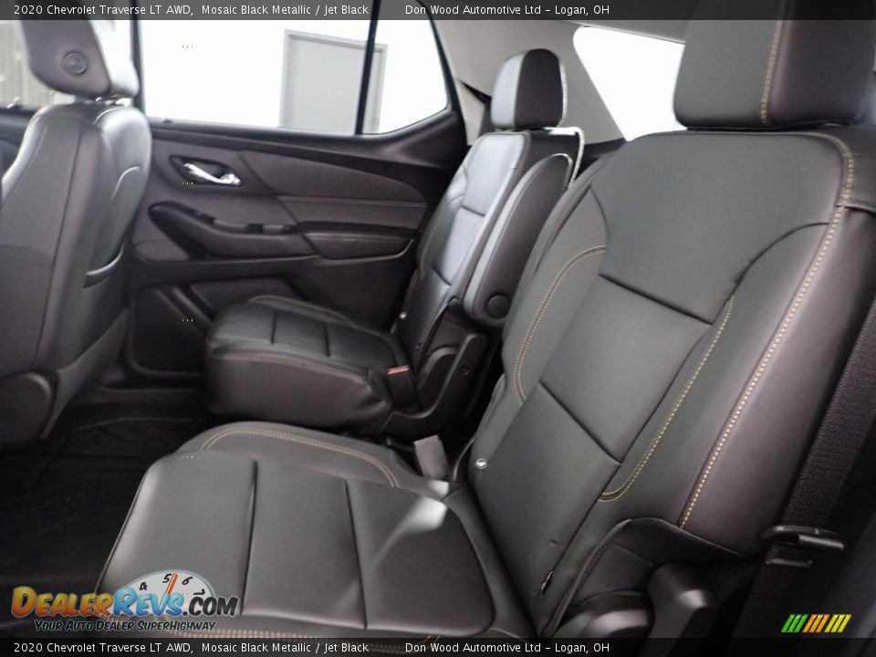 2020 Chevrolet Traverse LT AWD Mosaic Black Metallic / Jet Black Photo #28