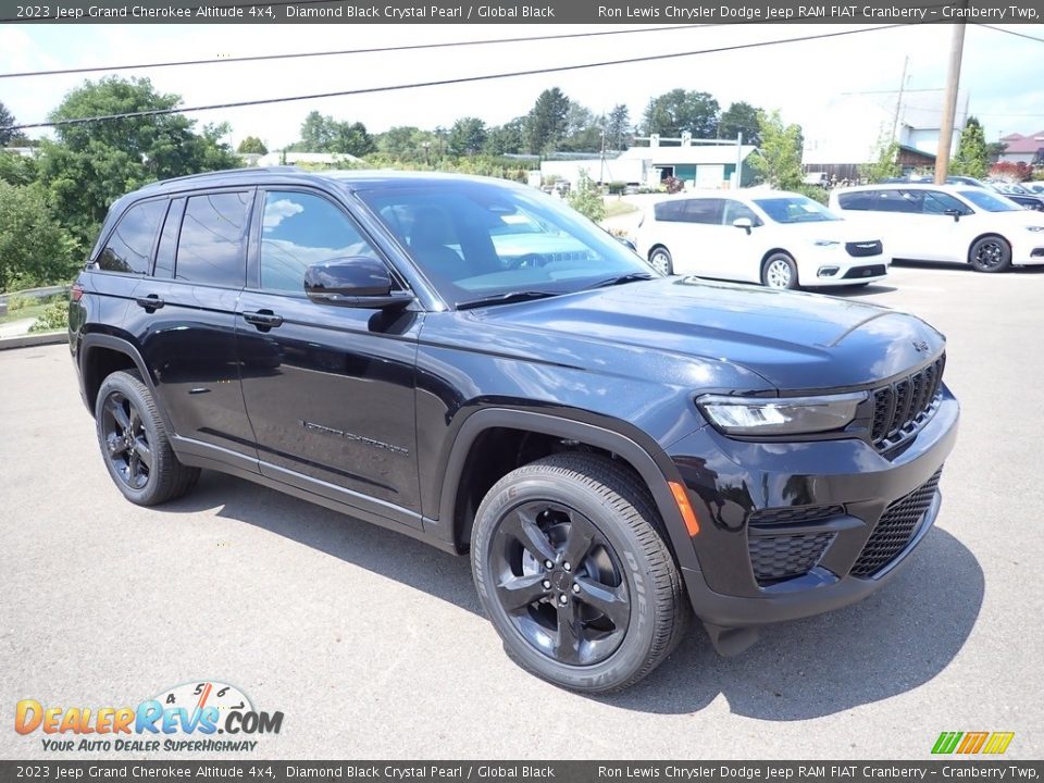 2023 Jeep Grand Cherokee Altitude 4x4 Diamond Black Crystal Pearl / Global Black Photo #7