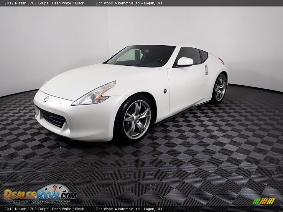 2012 Nissan 370Z Coupe Pearl White / Black Photo #5