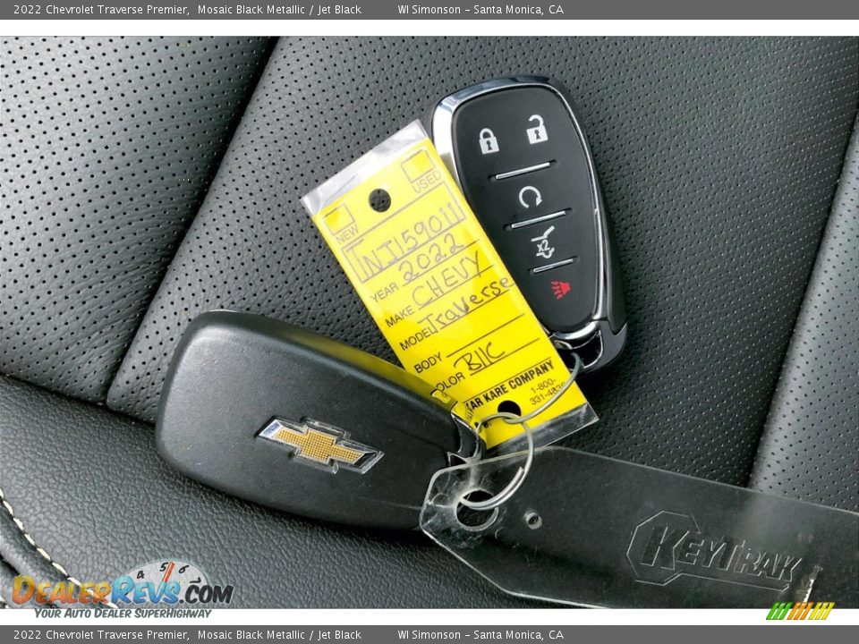 Keys of 2022 Chevrolet Traverse Premier Photo #10