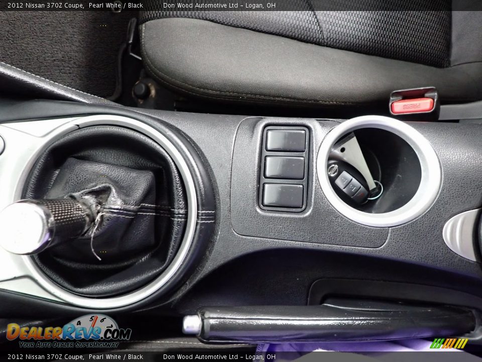 2012 Nissan 370Z Coupe Pearl White / Black Photo #17