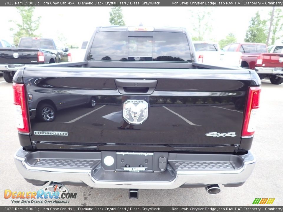 2023 Ram 1500 Big Horn Crew Cab 4x4 Diamond Black Crystal Pearl / Diesel Gray/Black Photo #4