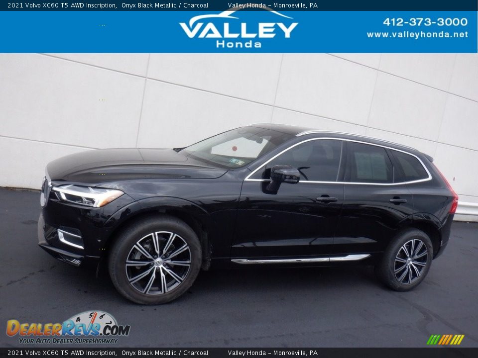 2021 Volvo XC60 T5 AWD Inscription Onyx Black Metallic / Charcoal Photo #2