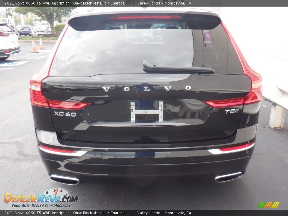 2021 Volvo XC60 T5 AWD Inscription Onyx Black Metallic / Charcoal Photo #8