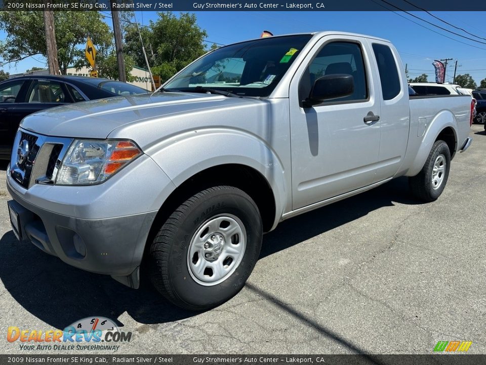 Front 3/4 View of 2009 Nissan Frontier SE King Cab Photo #3