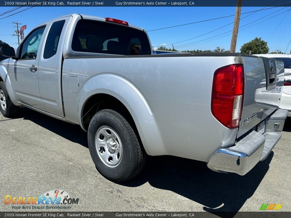 2009 Nissan Frontier SE King Cab Radiant Silver / Steel Photo #4