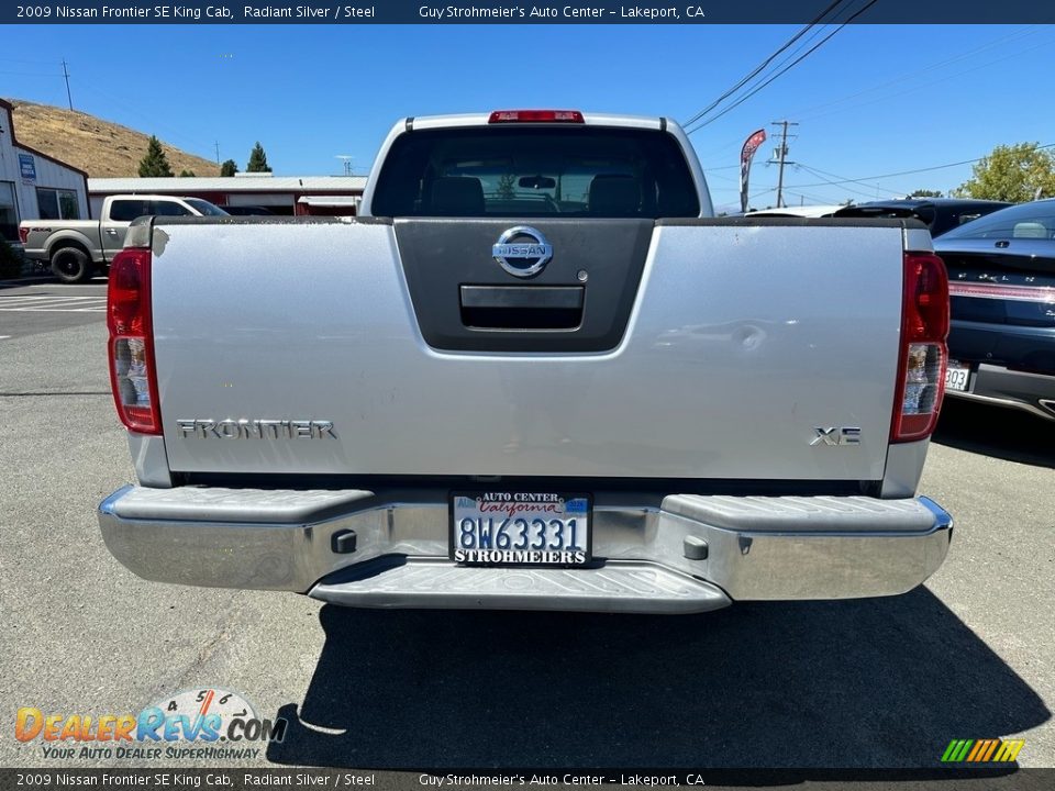 2009 Nissan Frontier SE King Cab Radiant Silver / Steel Photo #5
