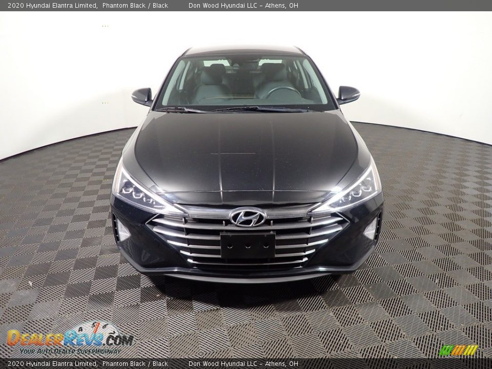 2020 Hyundai Elantra Limited Phantom Black / Black Photo #4