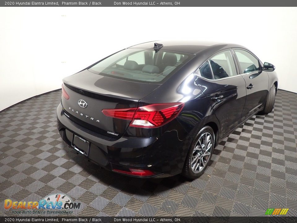 2020 Hyundai Elantra Limited Phantom Black / Black Photo #15