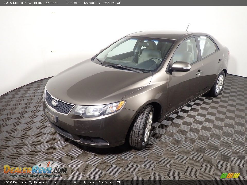 2010 Kia Forte EX Bronze / Stone Photo #10