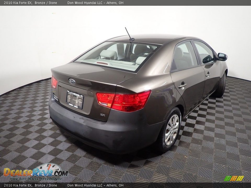 2010 Kia Forte EX Bronze / Stone Photo #16