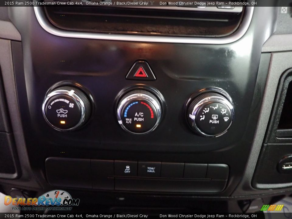 Controls of 2015 Ram 2500 Tradesman Crew Cab 4x4 Photo #16