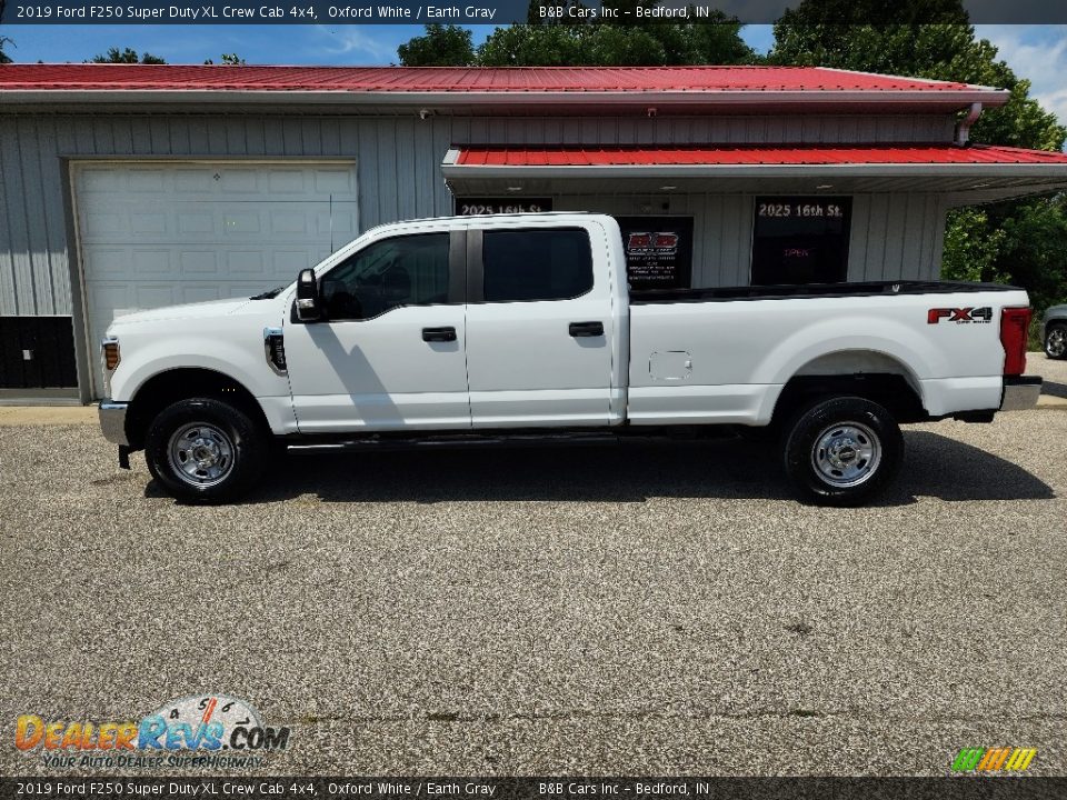 2019 Ford F250 Super Duty XL Crew Cab 4x4 Oxford White / Earth Gray Photo #26