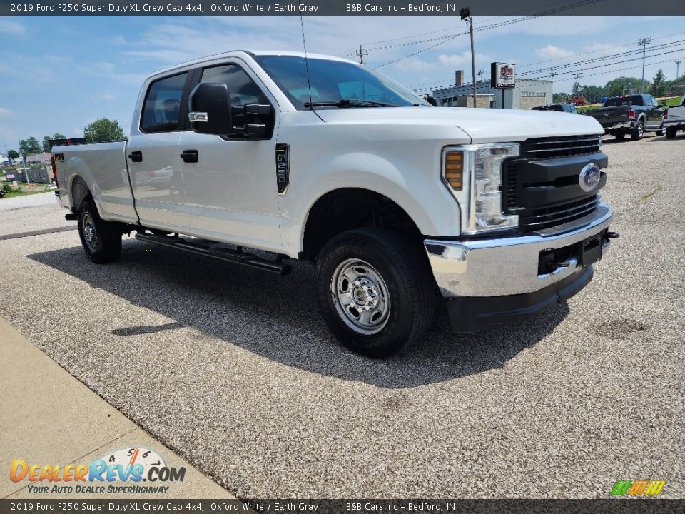 2019 Ford F250 Super Duty XL Crew Cab 4x4 Oxford White / Earth Gray Photo #32