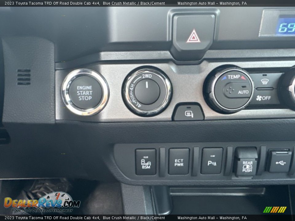 Controls of 2023 Toyota Tacoma TRD Off Road Double Cab 4x4 Photo #16