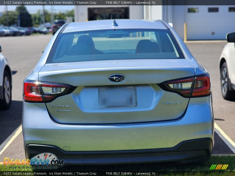 2022 Subaru Legacy Premium Ice Silver Metallic / Titanium Gray Photo #3