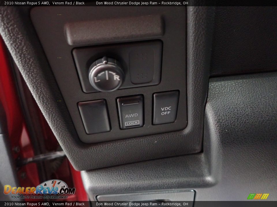 2010 Nissan Rogue S AWD Venom Red / Black Photo #12