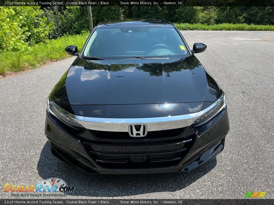 2019 Honda Accord Touring Sedan Crystal Black Pearl / Black Photo #4