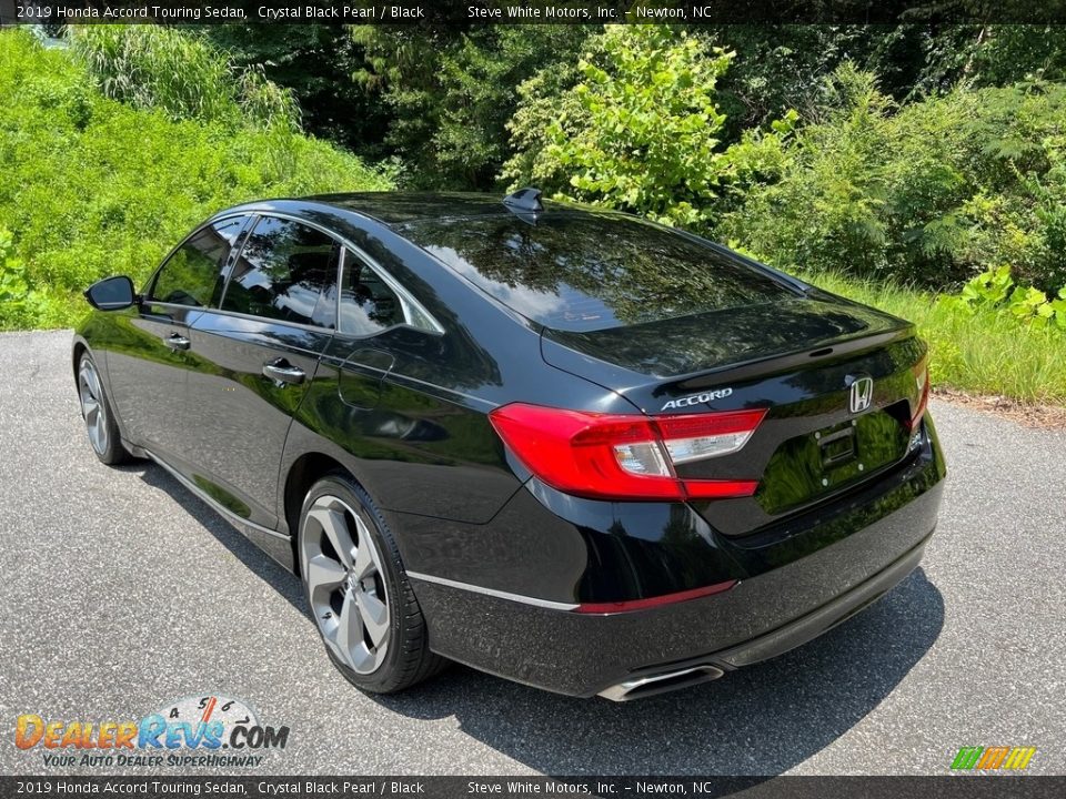 2019 Honda Accord Touring Sedan Crystal Black Pearl / Black Photo #9