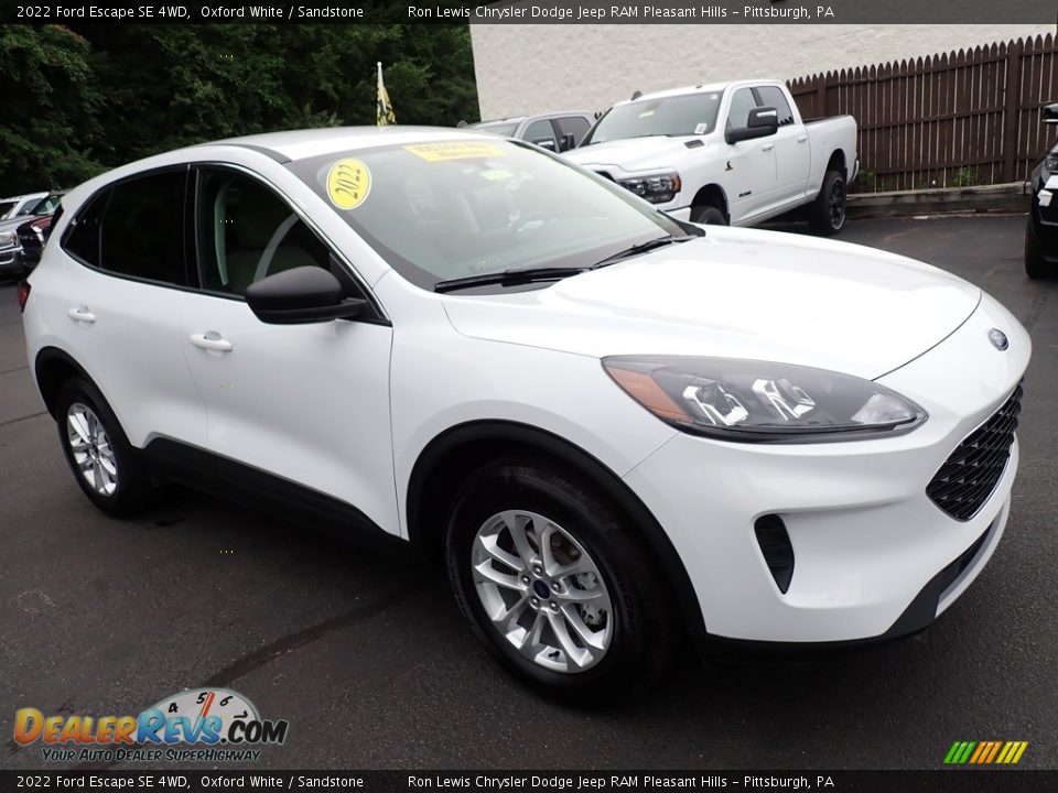 2022 Ford Escape SE 4WD Oxford White / Sandstone Photo #8