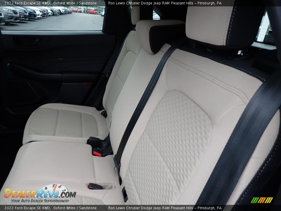 2022 Ford Escape SE 4WD Oxford White / Sandstone Photo #12