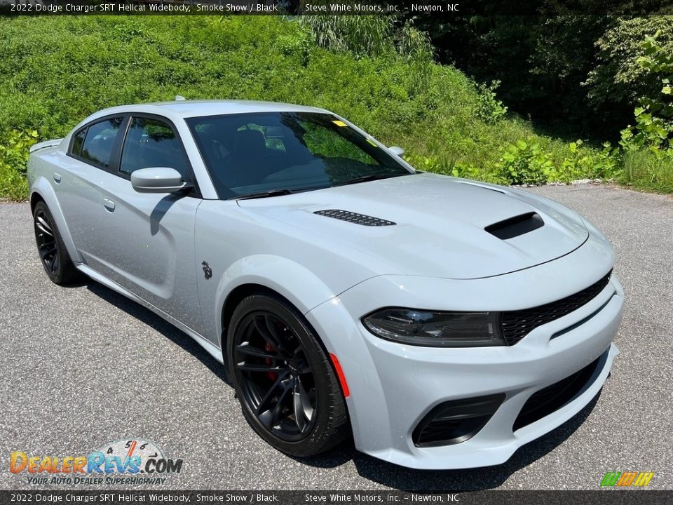 Front 3/4 View of 2022 Dodge Charger SRT Hellcat Widebody Photo #5