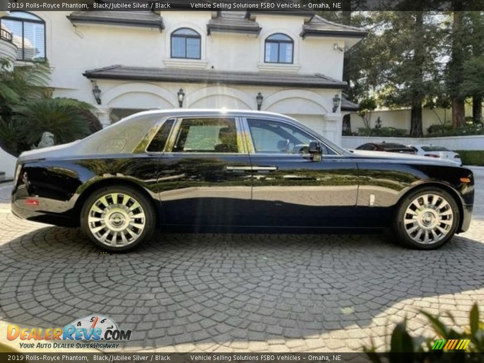 2019 Rolls-Royce Phantom Black/Jubilee Silver / Black Photo #13