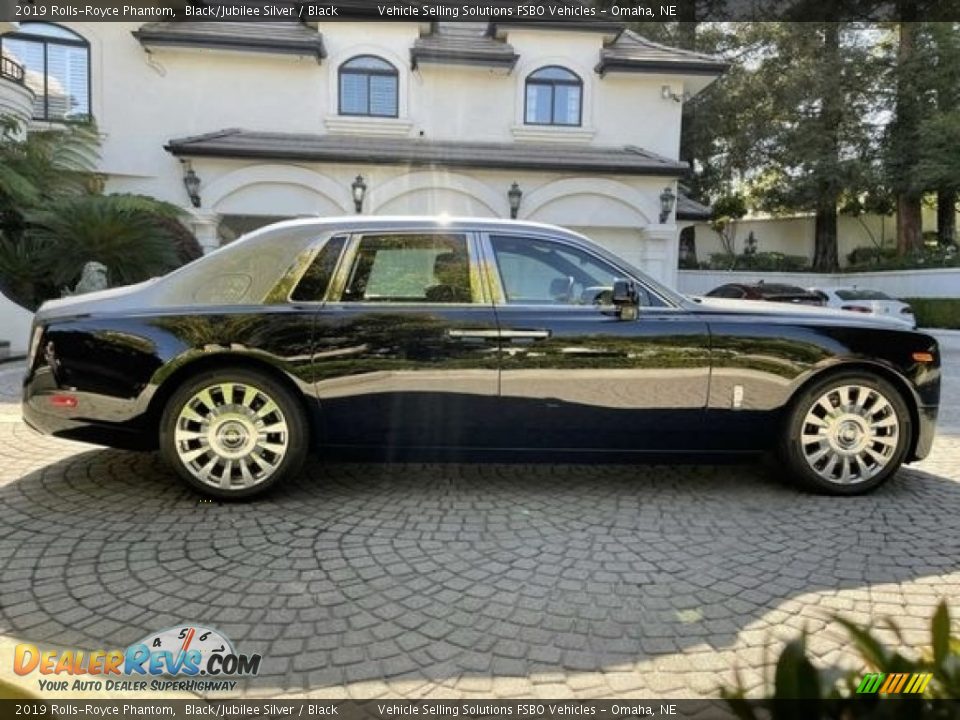 2019 Rolls-Royce Phantom Black/Jubilee Silver / Black Photo #13