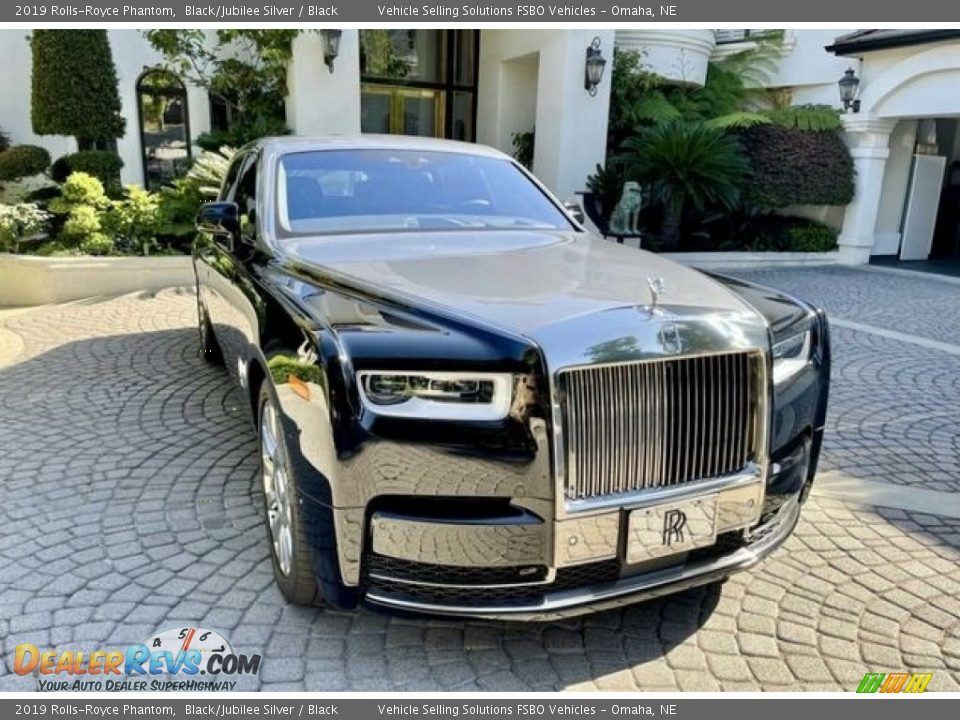 2019 Rolls-Royce Phantom Black/Jubilee Silver / Black Photo #22