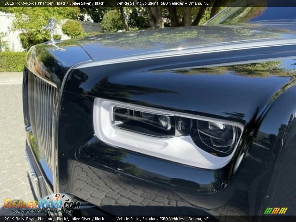 2019 Rolls-Royce Phantom Black/Jubilee Silver / Black Photo #26