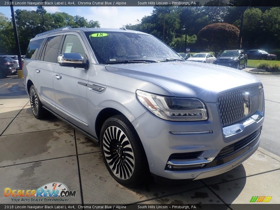 Front 3/4 View of 2018 Lincoln Navigator Black Label L 4x4 Photo #8