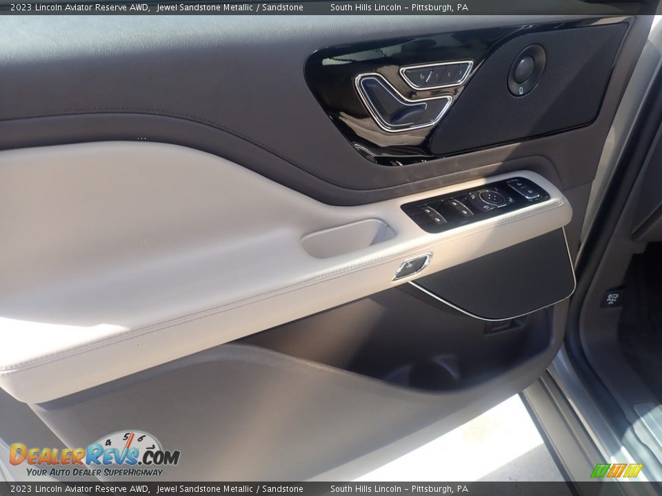 Door Panel of 2023 Lincoln Aviator Reserve AWD Photo #19